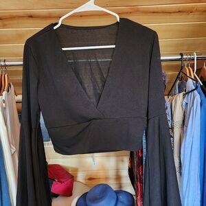 Flare Top. WOMENS Med. Black. Crop Top. Bell Sleeves. NWOT.